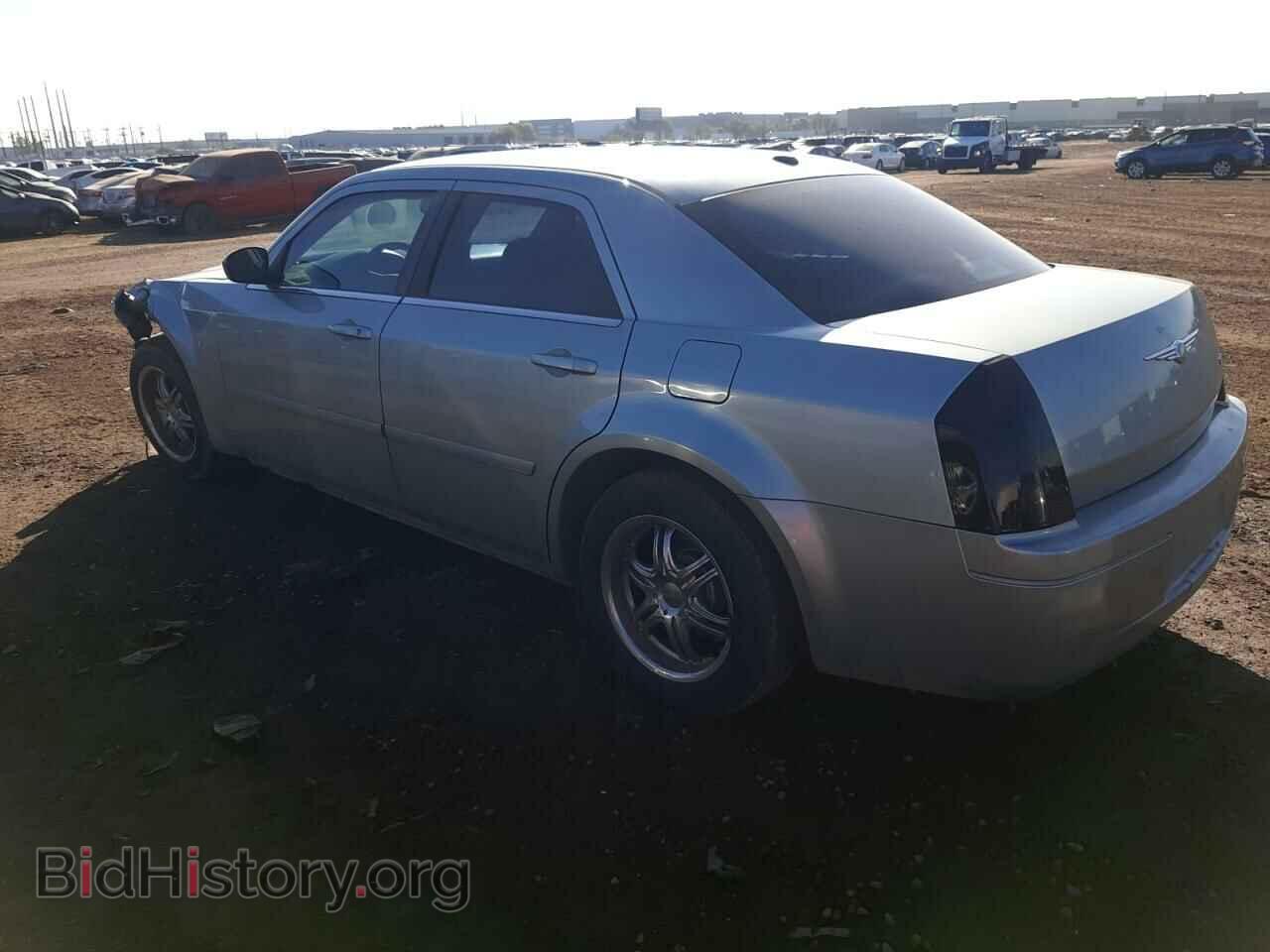 2006 CHRYSLER 300 - VIN: 2C3KA43R36H225593 - Фото 2