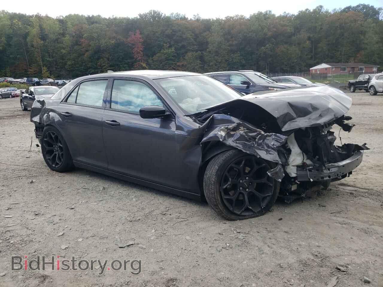 2019 CHRYSLER 300 - VIN: 2C3CCAAG1KH505537 - Фото 4