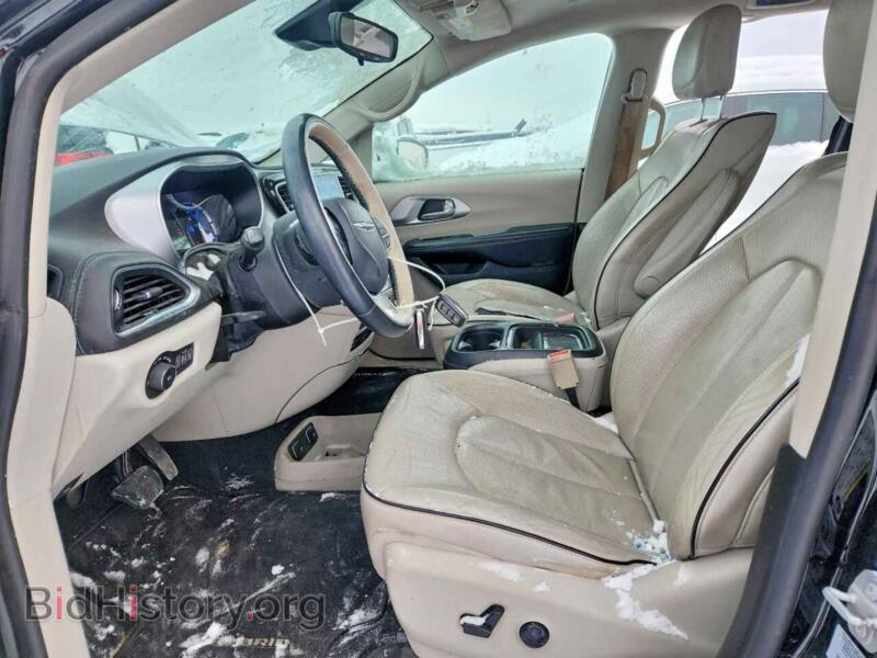 2017 Chrysler PACIFICA (VIN 2C4RC1N7XHR739923) — photo 7 of 14