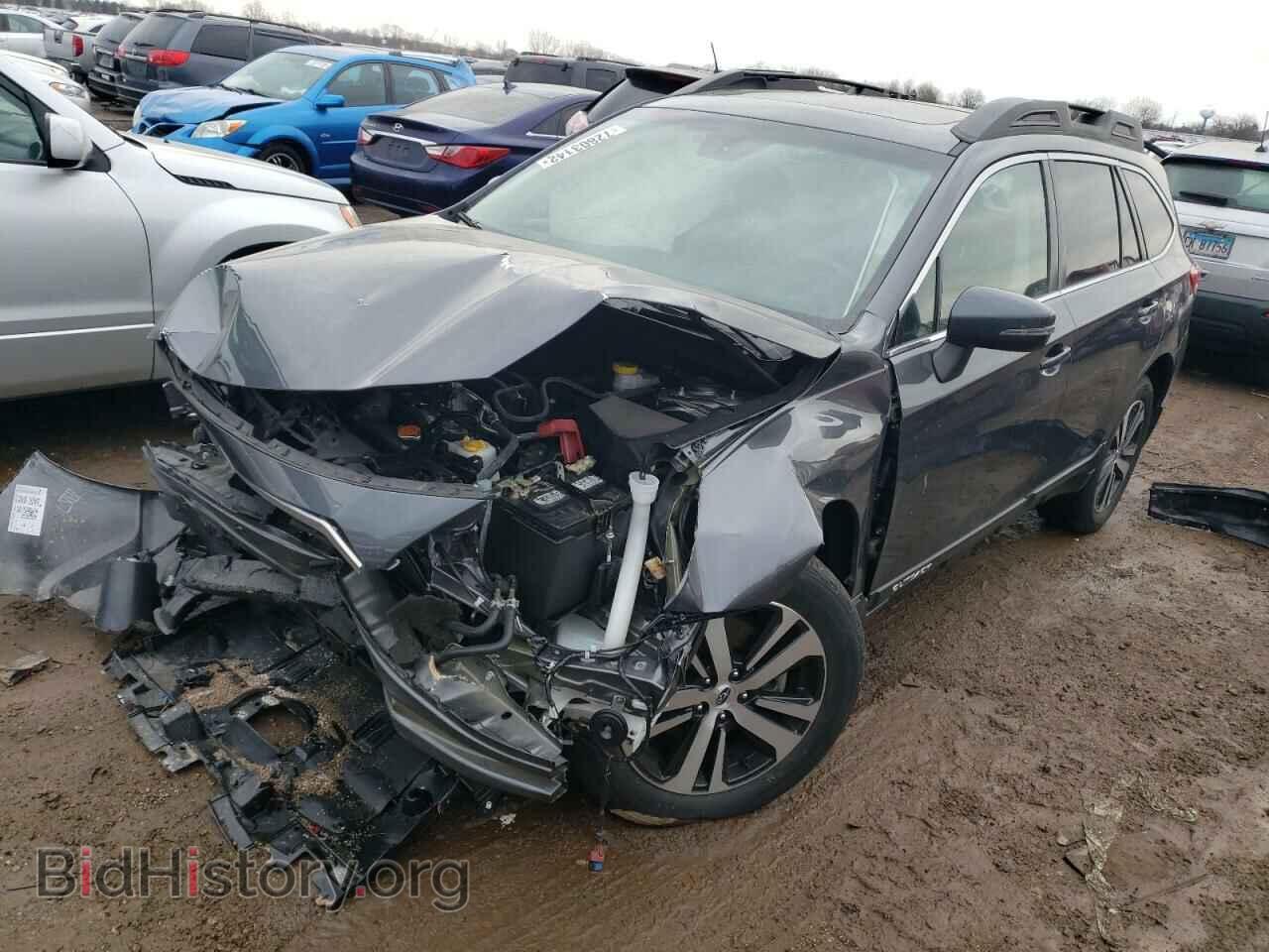 Photo 4S4BSANC0J3388208 - SUBARU OUTBACK 2018