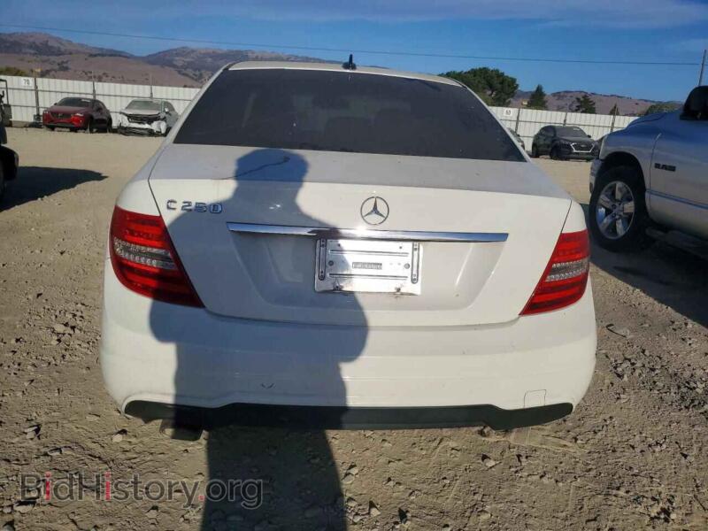 2012 Mercedes-Benz C-CLASS (VIN WDDGF4HB2CA641097) — фото 6 из 12