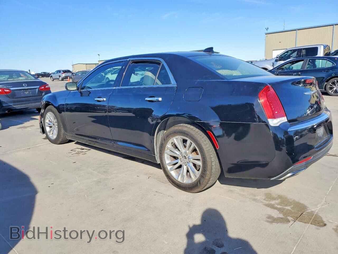 2017 CHRYSLER 300 - VIN: 2C3CCAEG1HH564462 - Фото 2