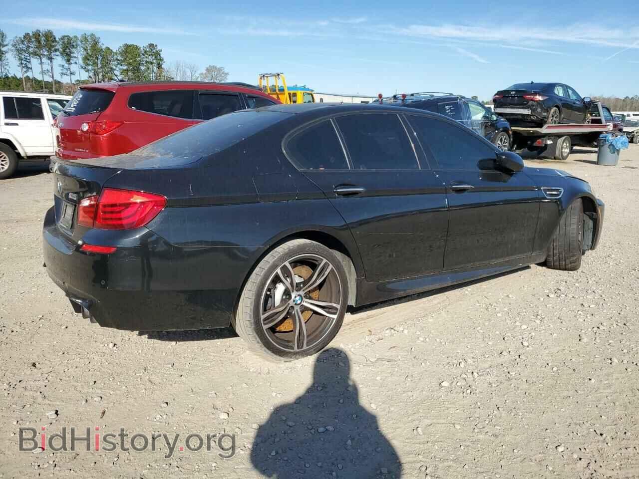 2013 BMW M5 - VIN: WBSFV9C58DC773271 - Фото 3