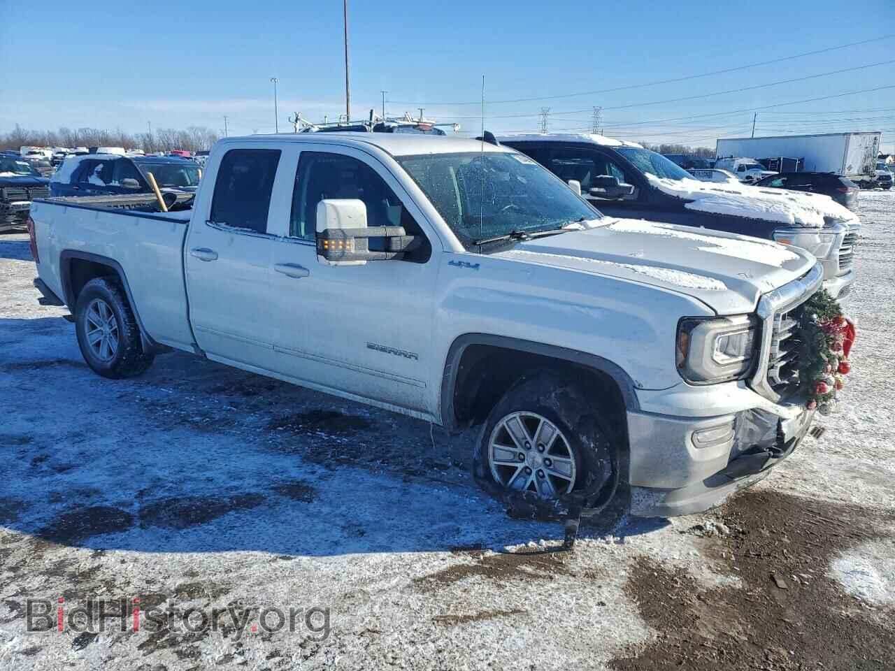 2017 GMC SIERRA - VIN: 1GTV2MEH3HZ187456 - Фото 4