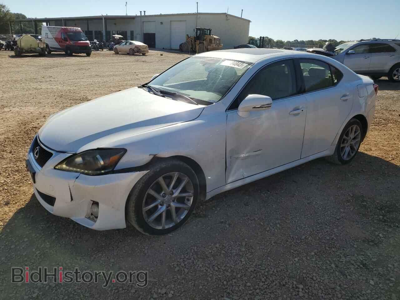 Photo JTHCF5C26B5047110 - LEXUS IS 2011