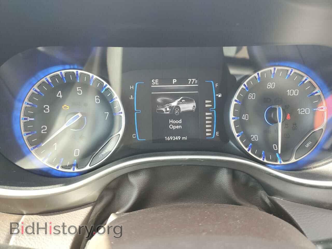2017 CHRYSLER PACIFICA - VIN: 2C4RC1DGXHR609853 - Фото 9