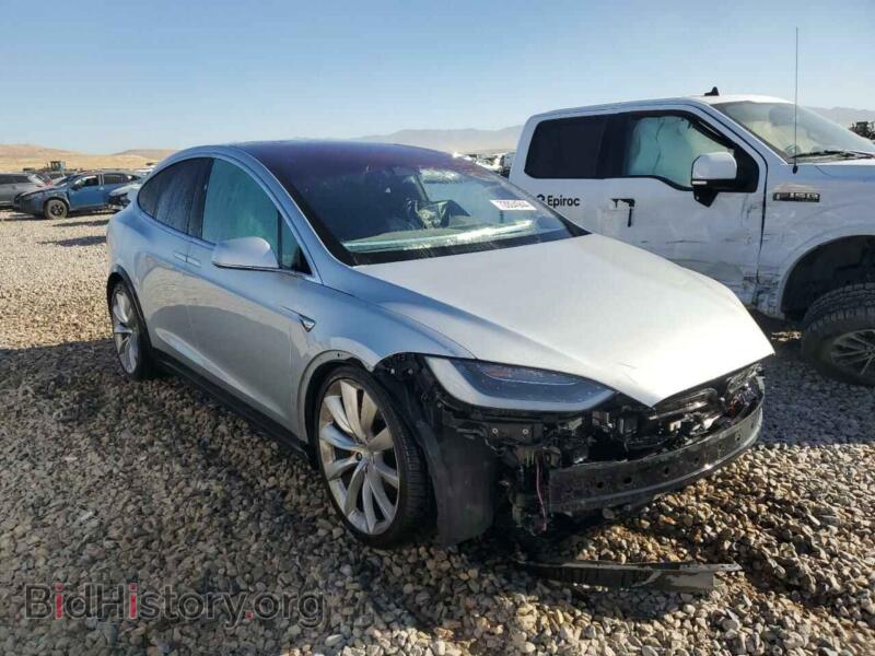 2017 Tesla MODEL X (VIN 5YJXCAE47HF052133) — фото 4 из 13