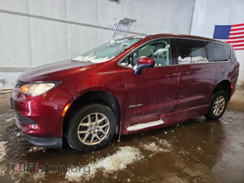 2017 Chrysler PACIFICA Touring (VIN 2C4RC1DG0HR522351) — photo 1 of 13, Copart, damage: front end