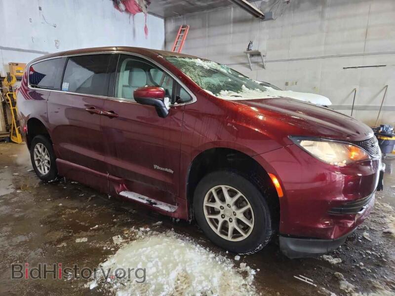 2017 Chrysler PACIFICA (VIN 2C4RC1DG0HR522351) — photo 4 of 13