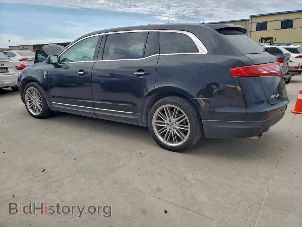 2015 LINCOLN MKT - VIN: 2LMHJ5AT2FBL01205 - Photo 2