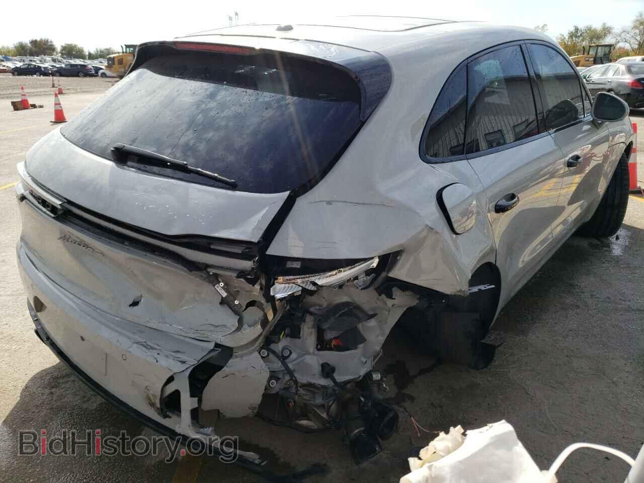 2020 PORSCHE MACAN - VIN: WP1AB2A56LLB34940 - Фото 3