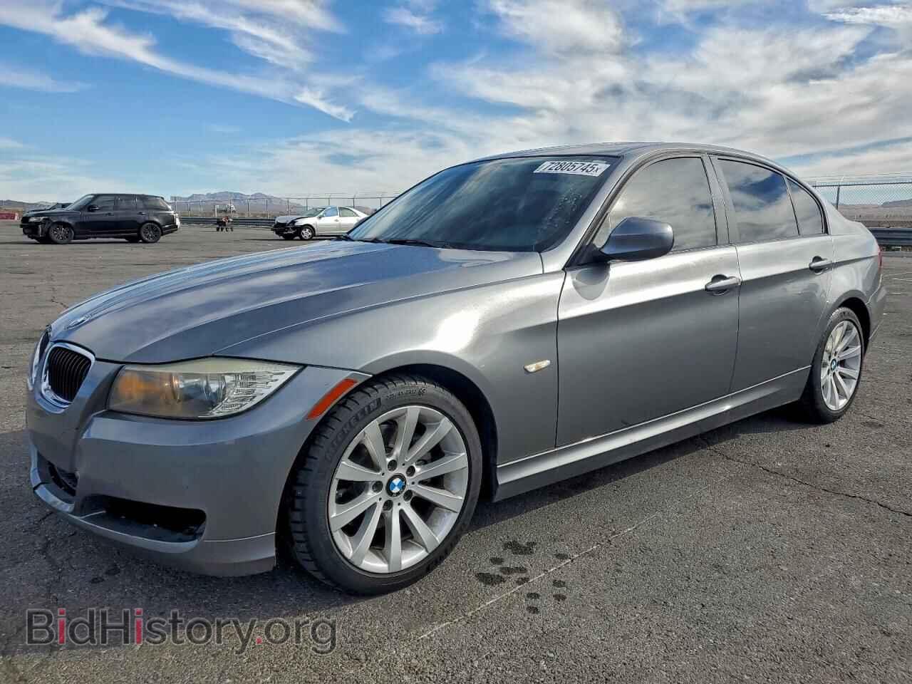 Photo WBAPH7G59BNN06544 - BMW 3 SERIES 2011