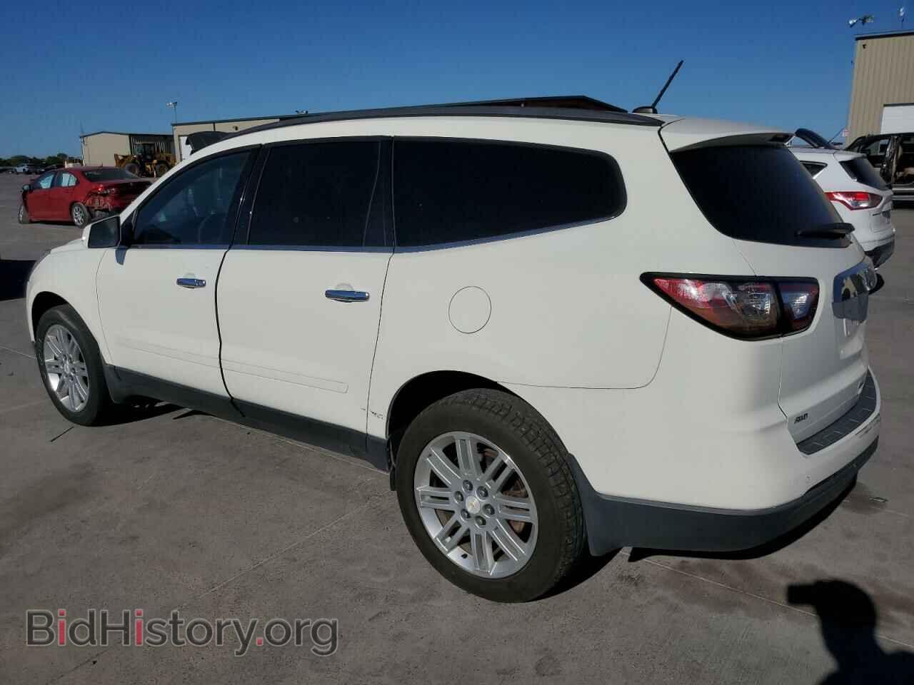 2015 CHEVROLET TRAVERSE - VIN: 1GNKVGKD7FJ226520 - Фото 2