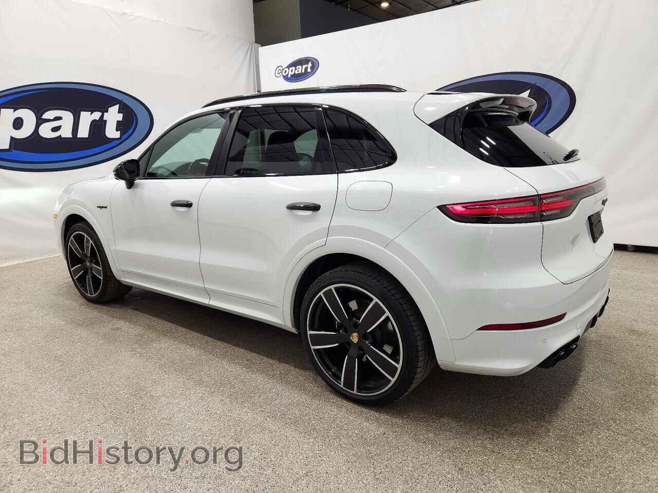 2020 PORSCHE CAYENNE - VIN: WP1AE2AY4LDA22570 - Фото 2
