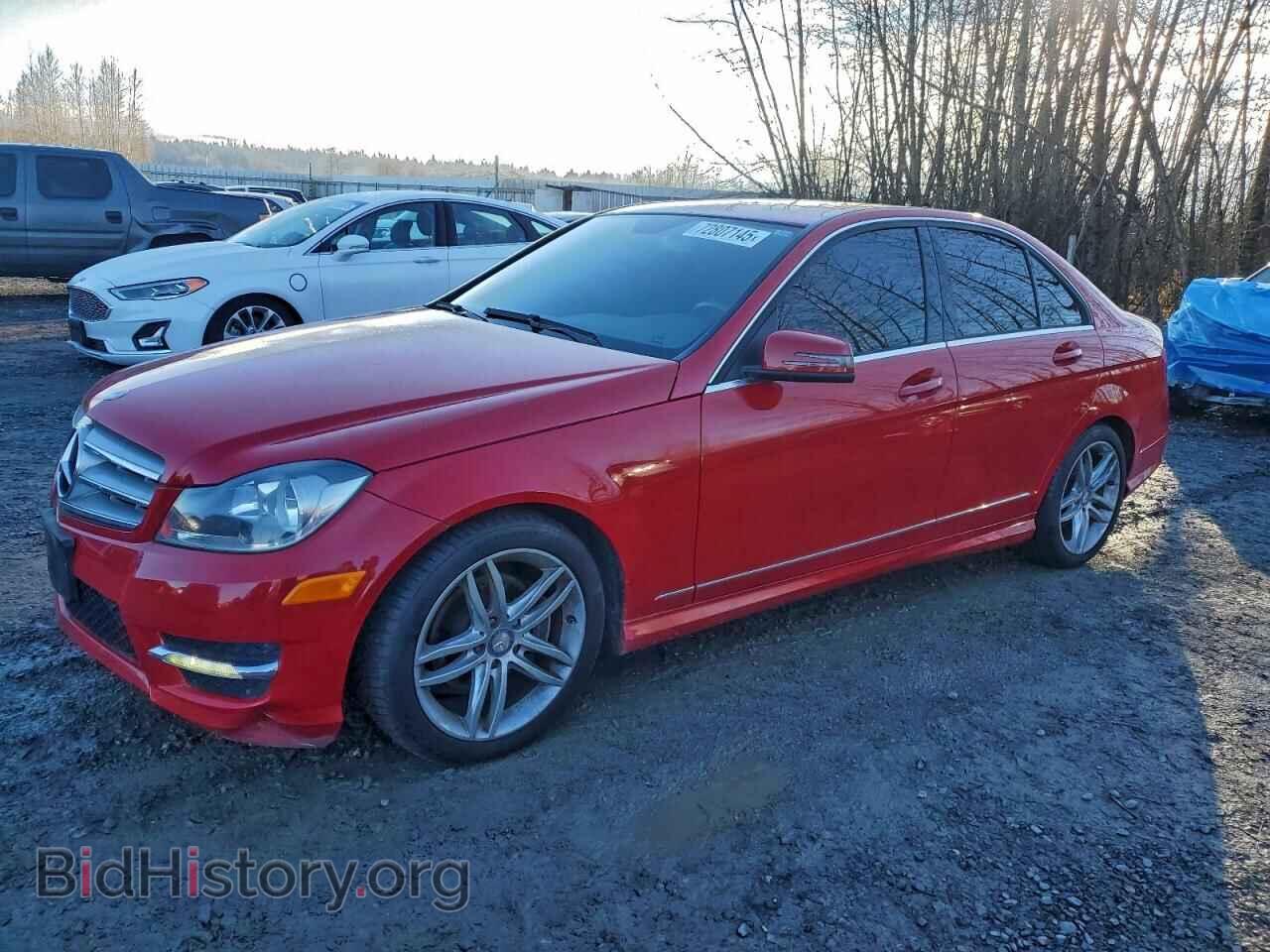 Фотография WDDGF8BB6CR228052 - MERCEDES-BENZ C-CLASS 2012