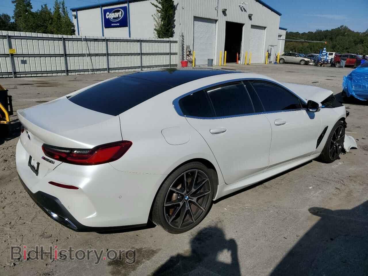2021 BMW M8 - VIN: WBAGV8C03MCF40411 - Фото 3