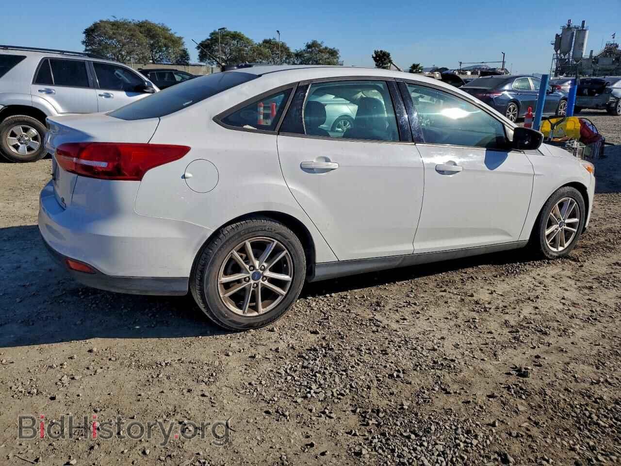 2018 FORD FOCUS - VIN: 1FADP3FE2JL322582 - Фото 3
