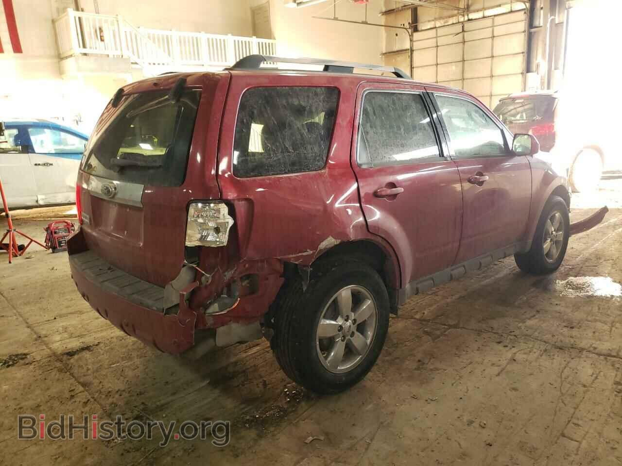 2009 FORD ESCAPE - VIN: 1FMCU04739KB94576 - Фото 3