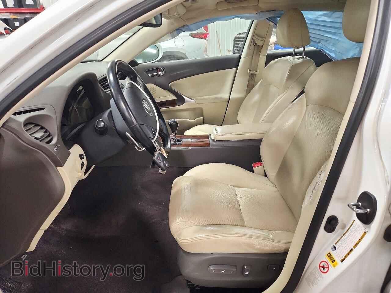2010 LEXUS IS - VIN: JTHCF5C29A2033010 - Photo 7