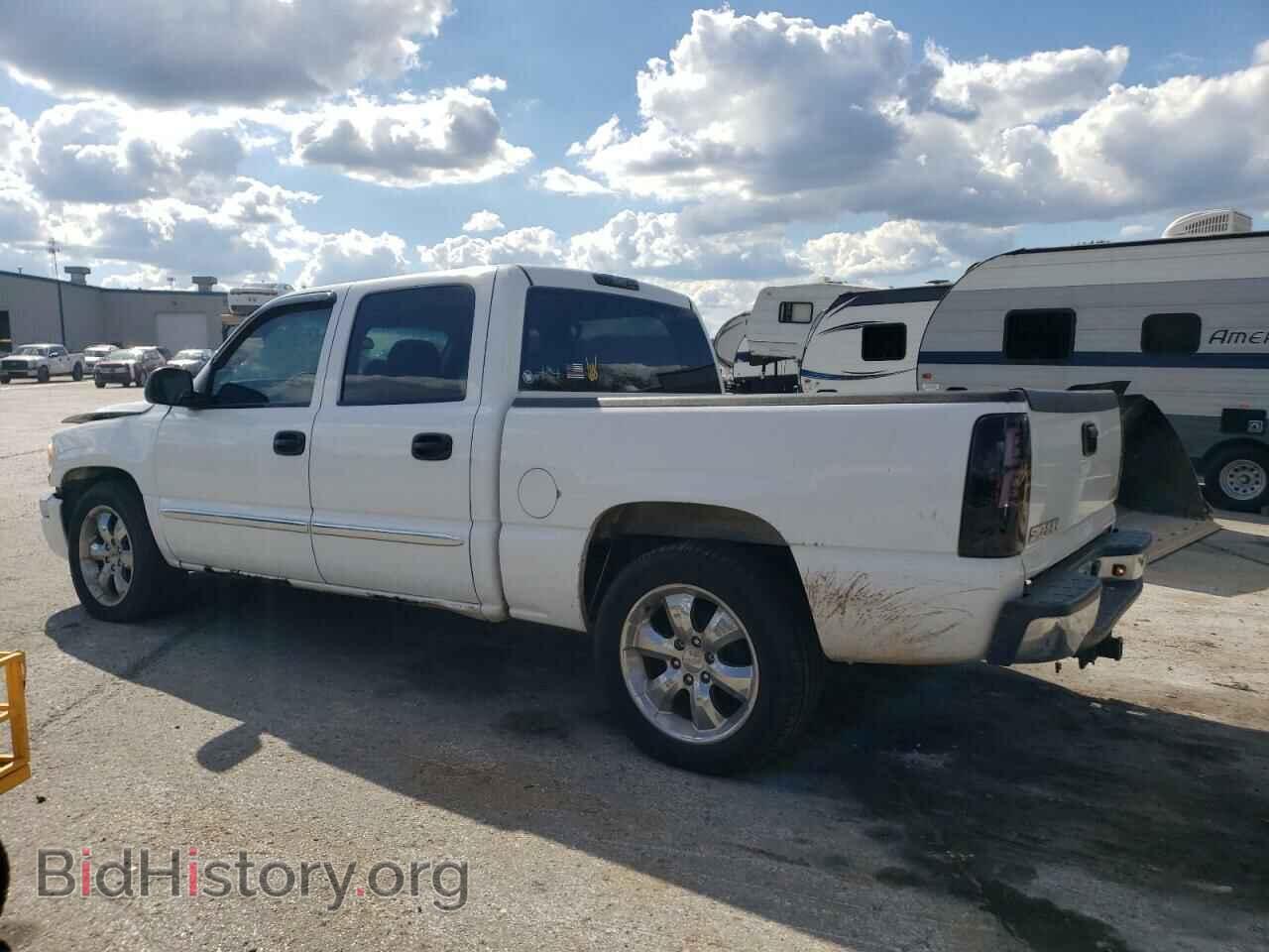 2006 GMC SIERRA - VIN: 2GTEC13V761343038 - Photo 2