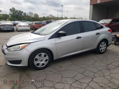 2016 Ford FOCUS S, серебристый — VIN 1FADP3E21GL211733, Copart