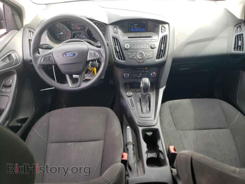 2016 Ford FOCUS (VIN 1FADP3E21GL211733) — фото 8 из 12