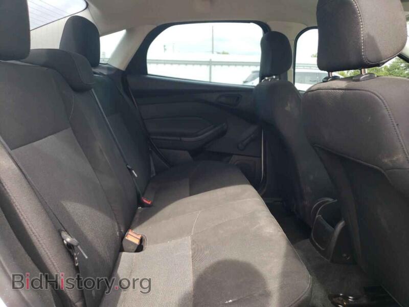 2016 Ford FOCUS (VIN 1FADP3E21GL211733) — фото 10 из 12