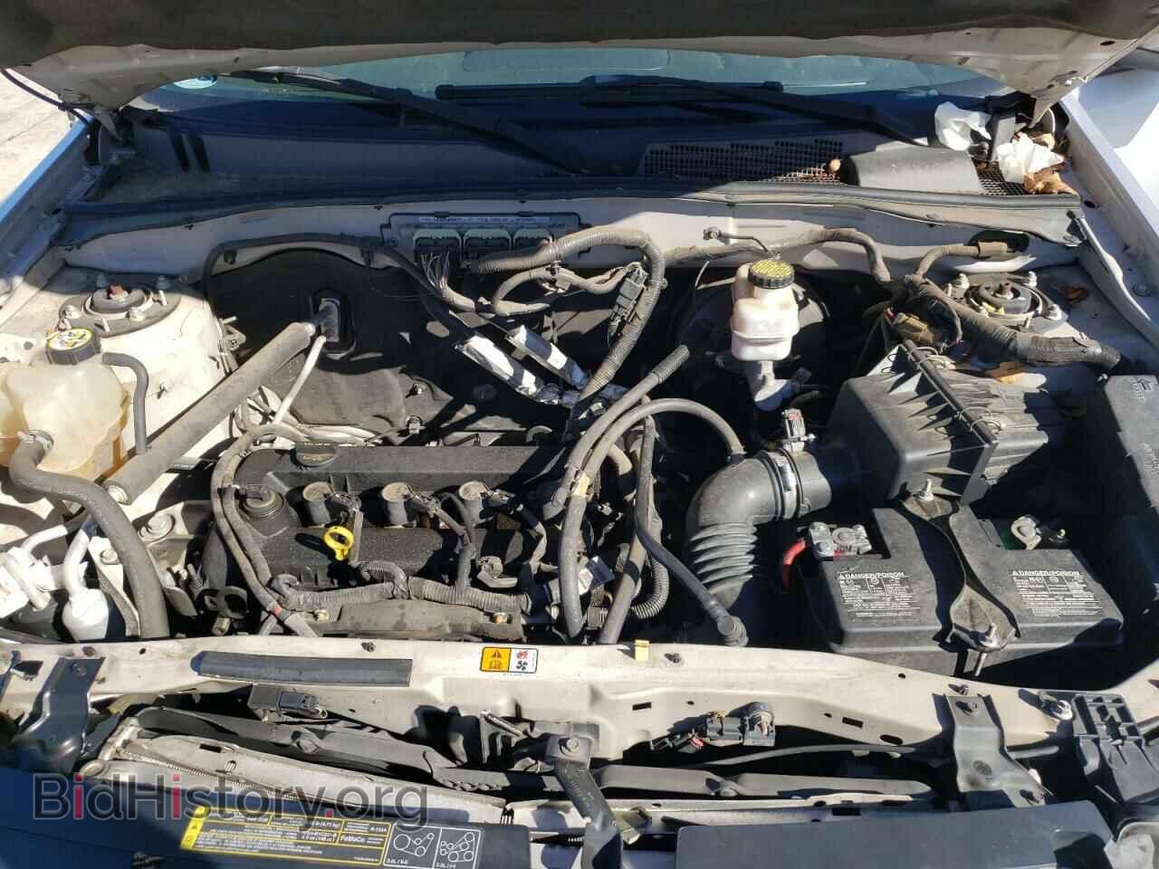 2010 FORD ESCAPE - VIN: 1FMCU0D78AKB32028 - Фото 11