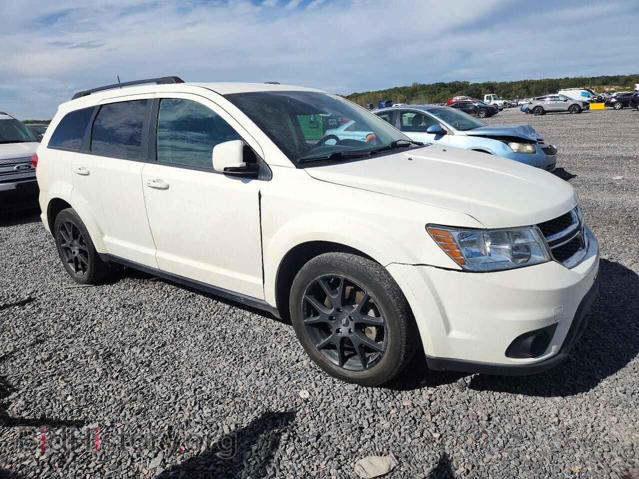 2019 DODGE JOURNEY - VIN: 3C4PDCBB4KT865238 - Photo 4