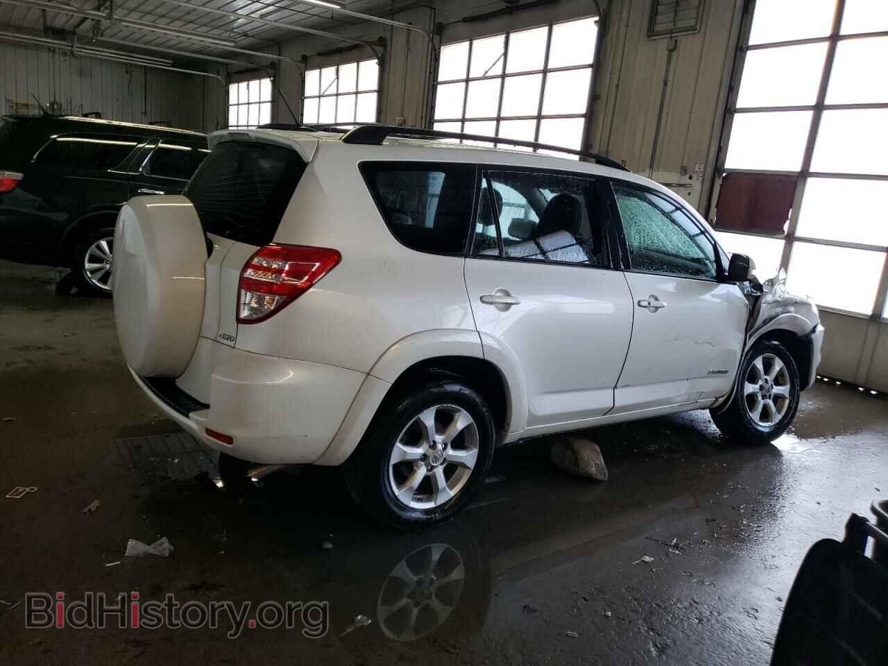 2011 TOYOTA RAV4 - VIN: 2T3DF4DV4BW084092 - Фото 3