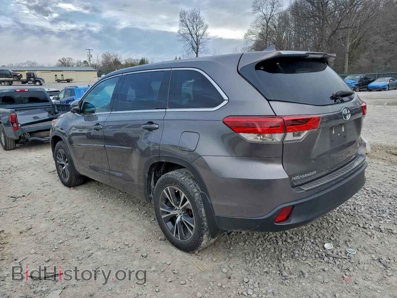 2018 TOYOTA HIGHLANDER - VIN: 5TDZZRFH2JS286477 - Фото 2