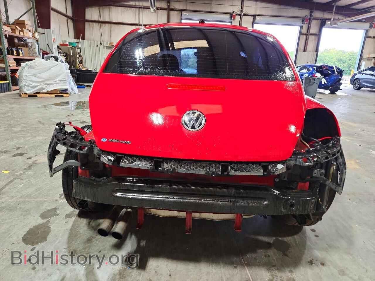 2014 VOLKSWAGEN BEETLE - VIN: 3VWF17AT8EM638118 - Photo 6