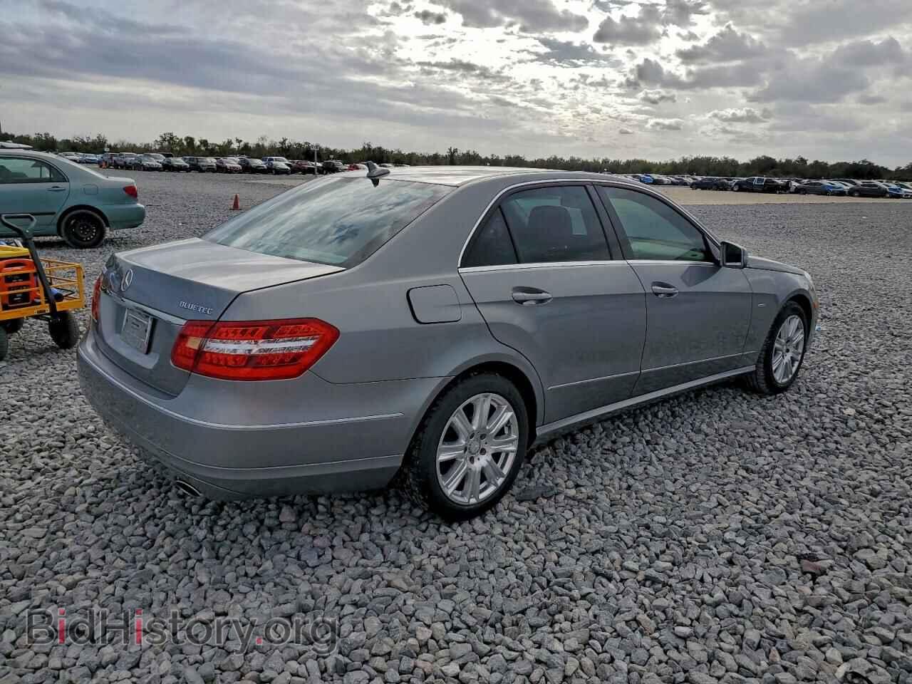 2012 MERCEDES-BENZ E-CLASS - VIN: WDDHF2EB1CA635384 - Фото 3