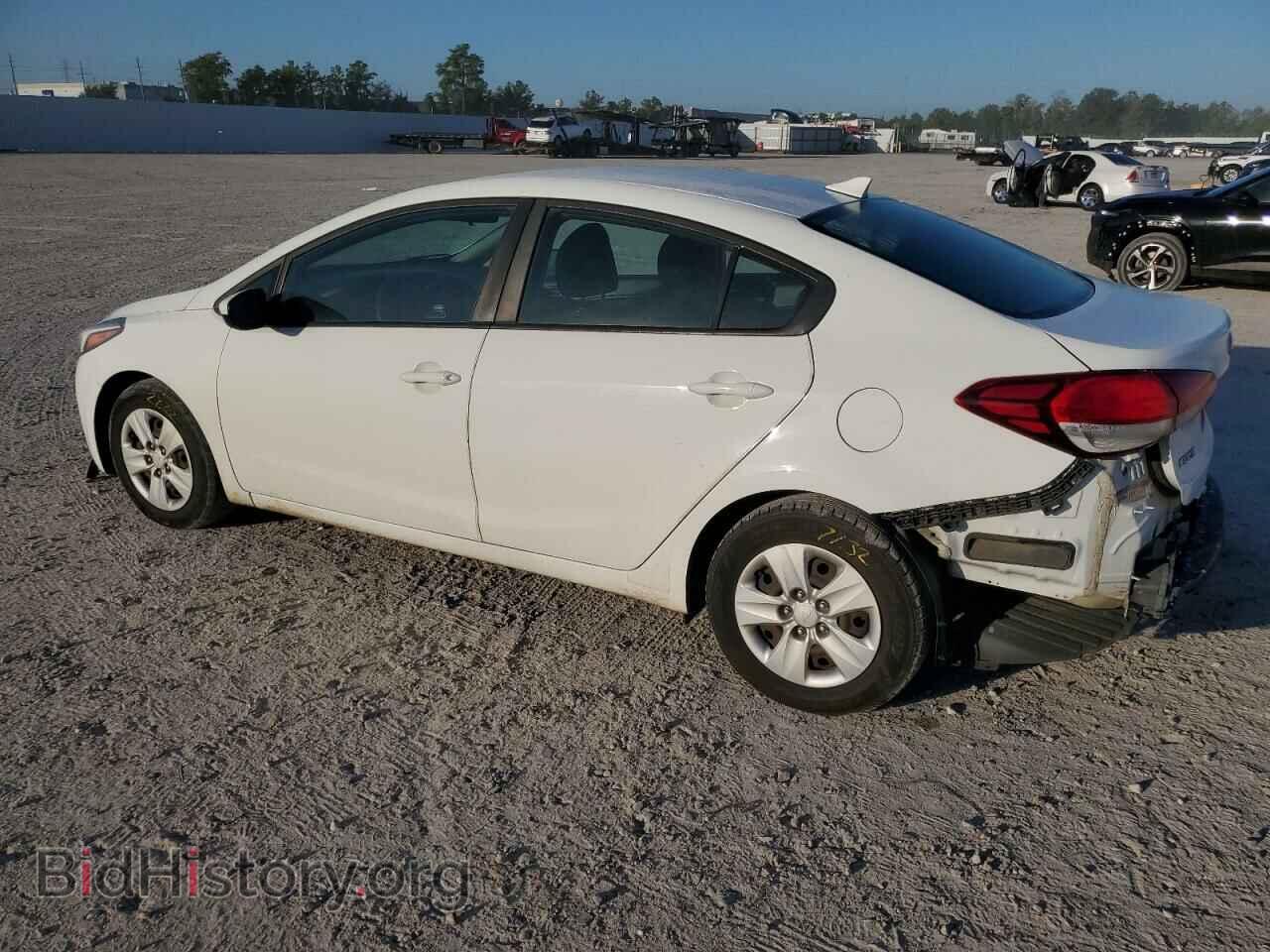 2017 KIA FORTE - VIN: 3KPFK4A77HE075823 - Фото 2