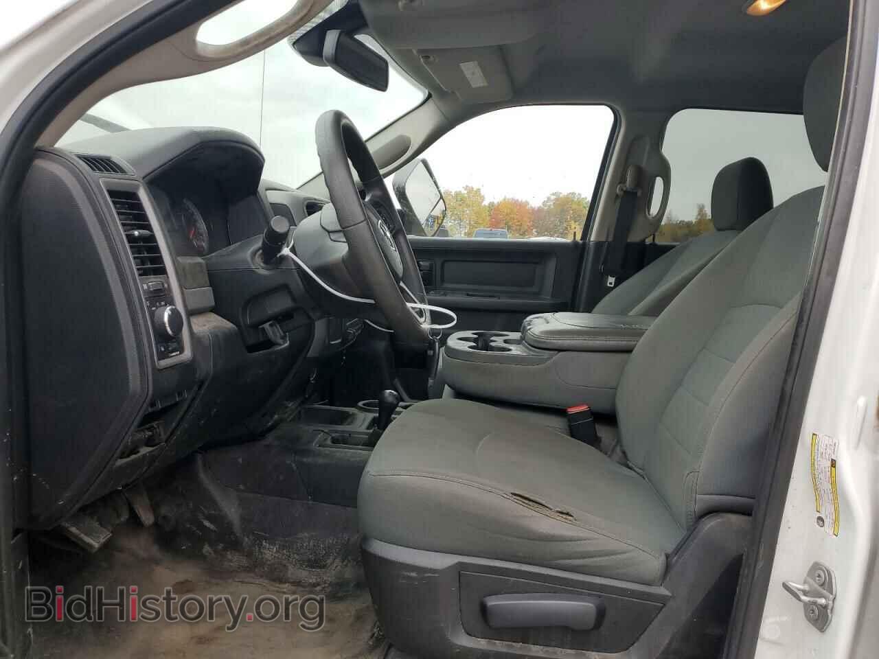 2018 RAM All Models - VIN: 3C6UR5CLXJG257990 - Photo 7