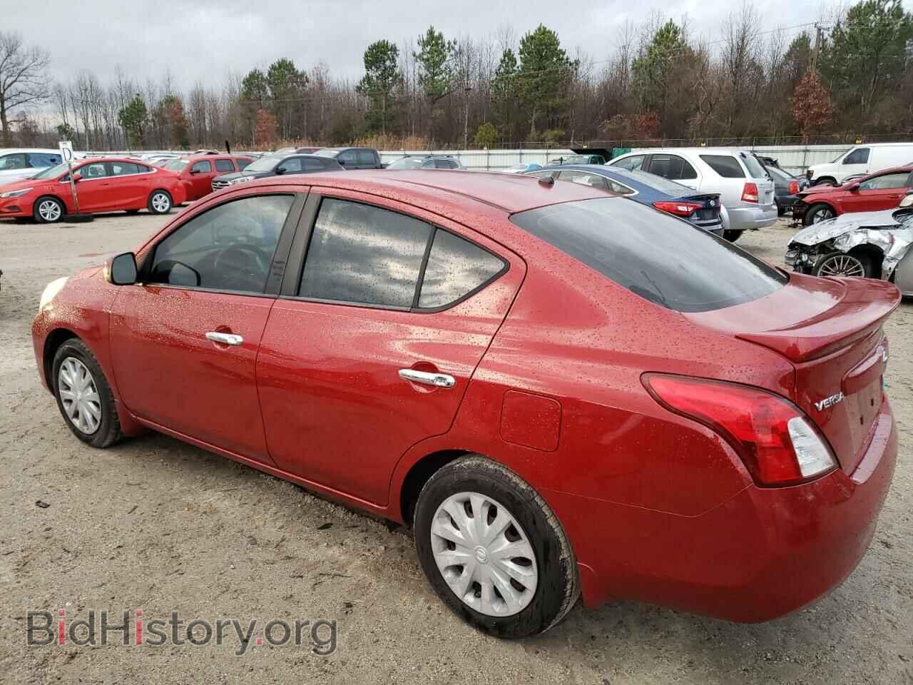 2013 NISSAN VERSA - VIN: 3N1CN7AP1DL864229 - Фото 2