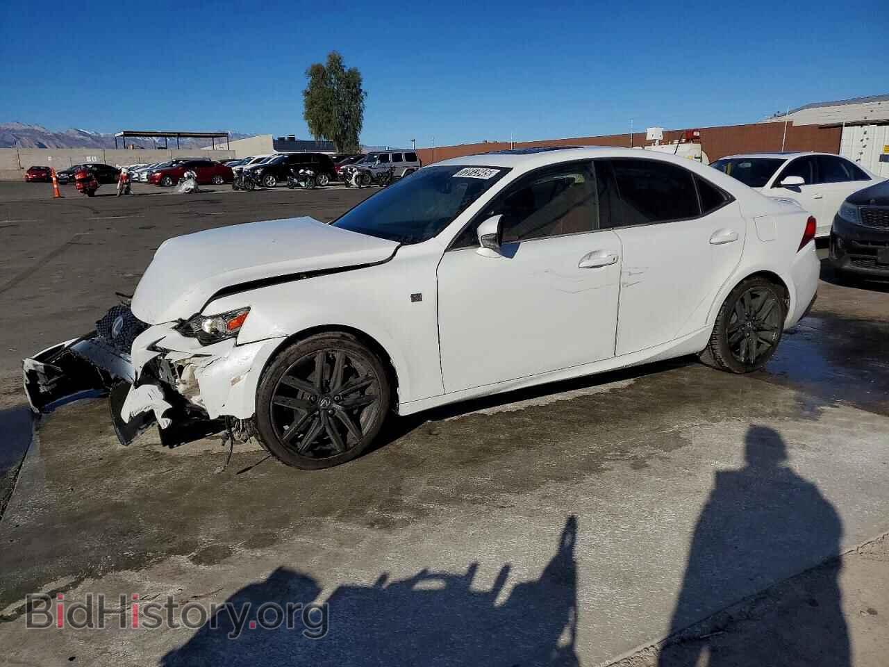 Photo JTHBA1D29G5033940 - LEXUS IS 2016