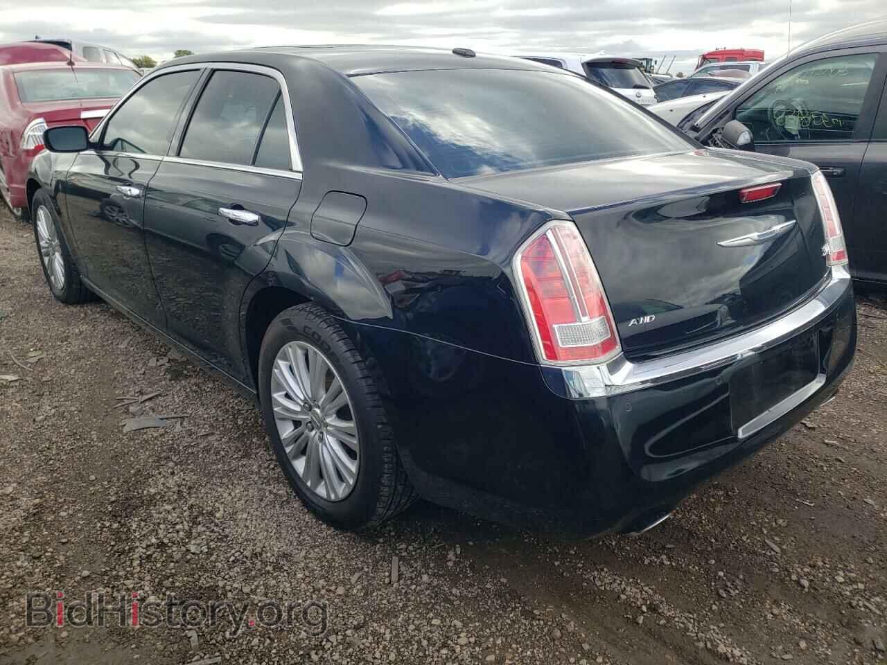 2013 CHRYSLER 300 - VIN: 2C3CCAKGXDH564670 - Фото 2
