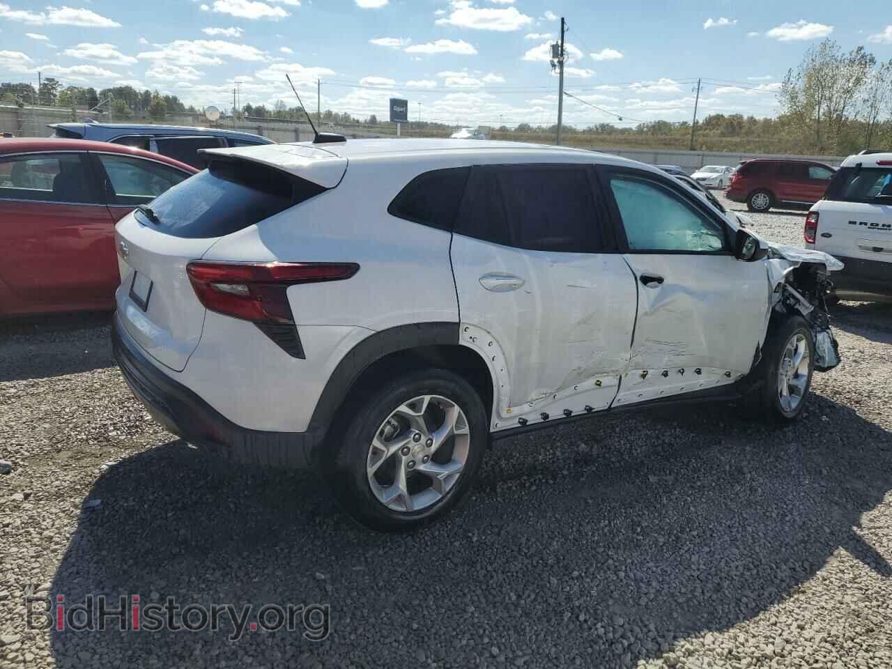 2024 CHEVROLET TRAX - VIN: KL77LFE27RC020595 - Фото 3