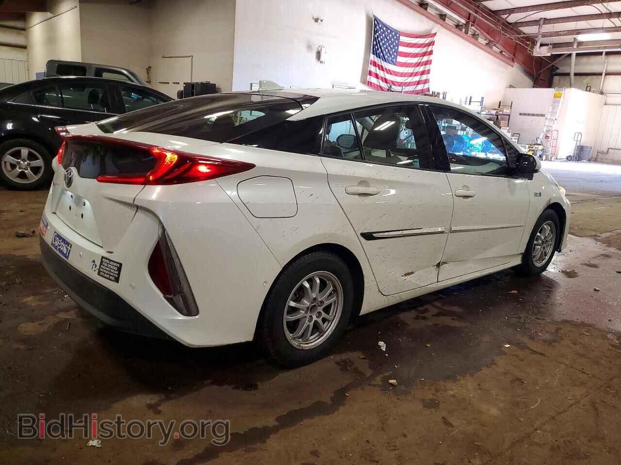 2017 TOYOTA PRIUS - VIN: JTDKARFPXH3047237 - Фото 3