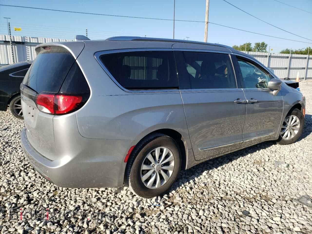 2018 CHRYSLER PACIFICA - VIN: 2C4RC1BG8JR122742 - Photo 3