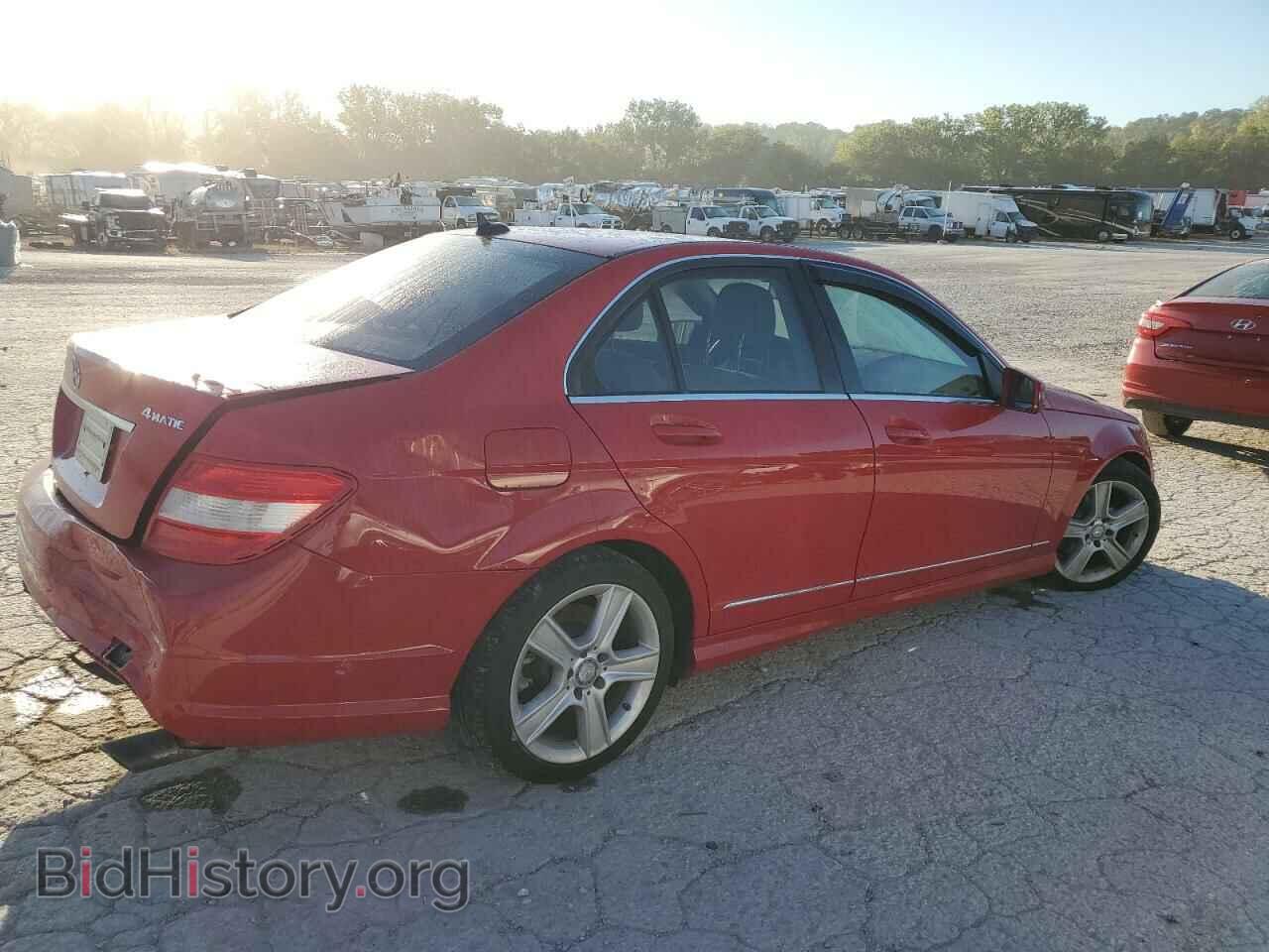 2011 MERCEDES-BENZ C-CLASS - VIN: WDDGF8BB4BR144262 - Фото 3