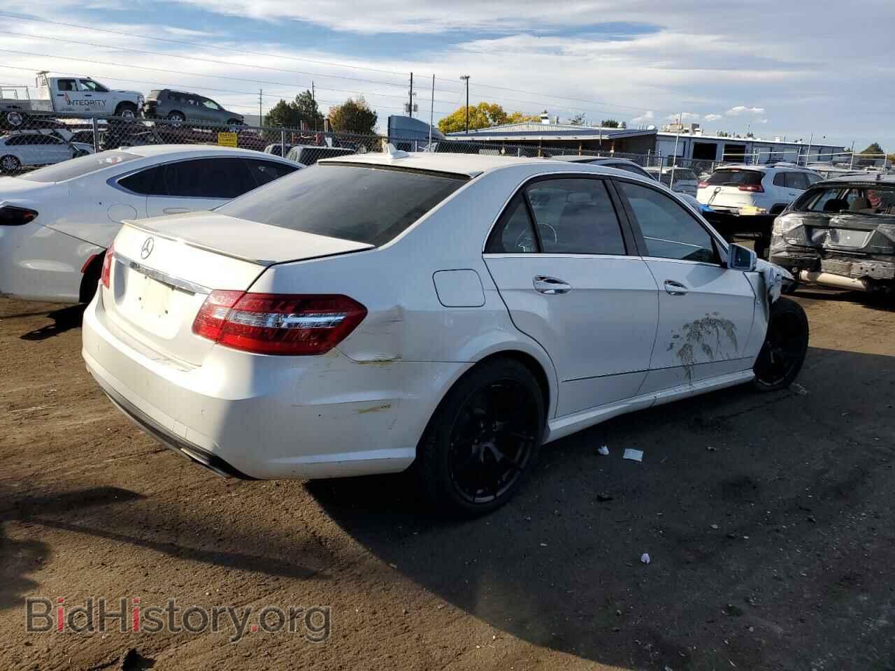 2012 MERCEDES-BENZ E-CLASS - VIN: WDDHF9BB6CA528828 - Фото 3