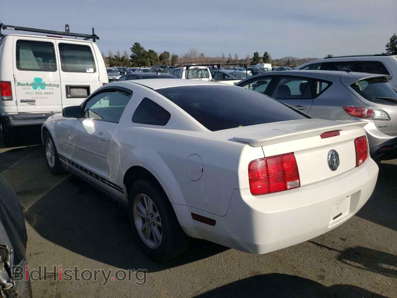 2007 FORD MUSTANG - VIN: 1ZVFT80N175257514 - Фото 2