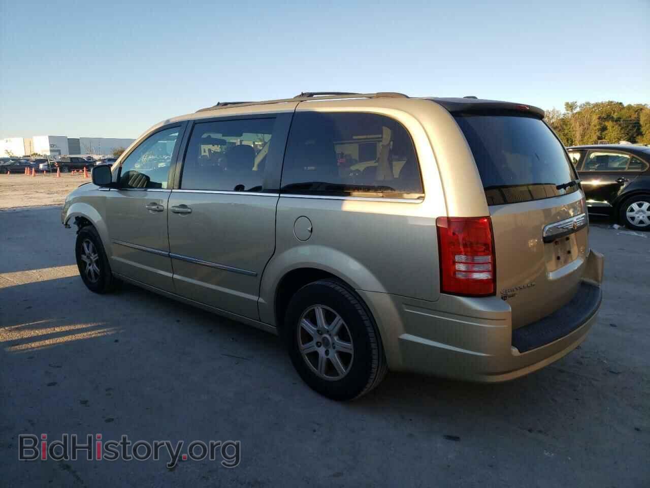 2010 CHRYSLER MINIVAN - VIN: 2A4RR8D12AR495348 - Фото 2