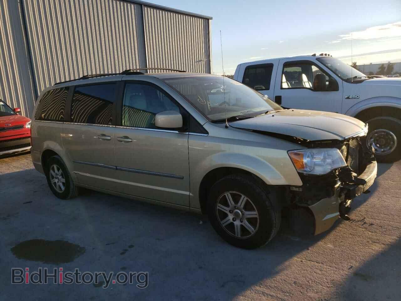 2010 CHRYSLER MINIVAN - VIN: 2A4RR8D12AR495348 - Фото 4