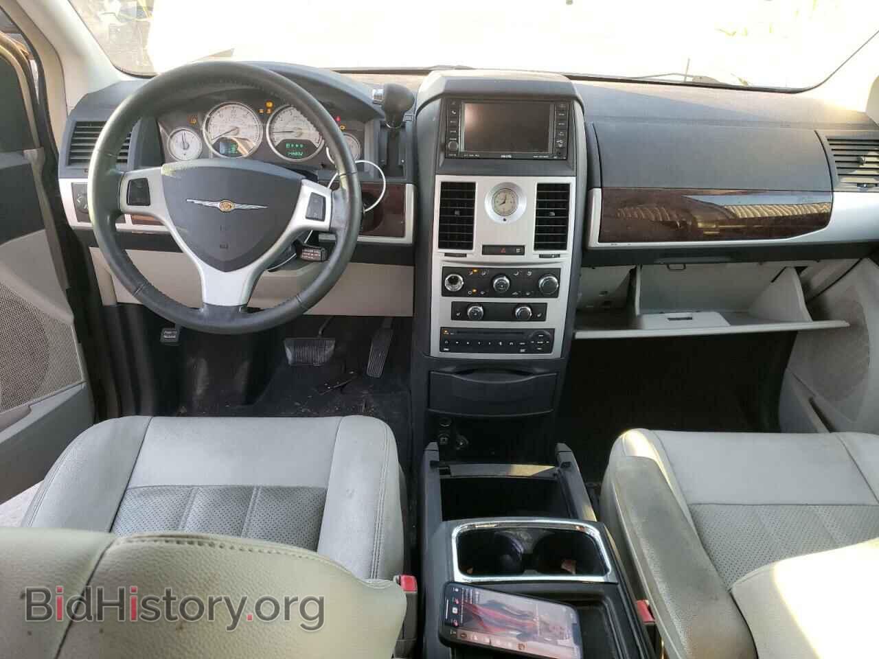 2010 CHRYSLER MINIVAN - VIN: 2A4RR8D12AR495348 - Фото 8