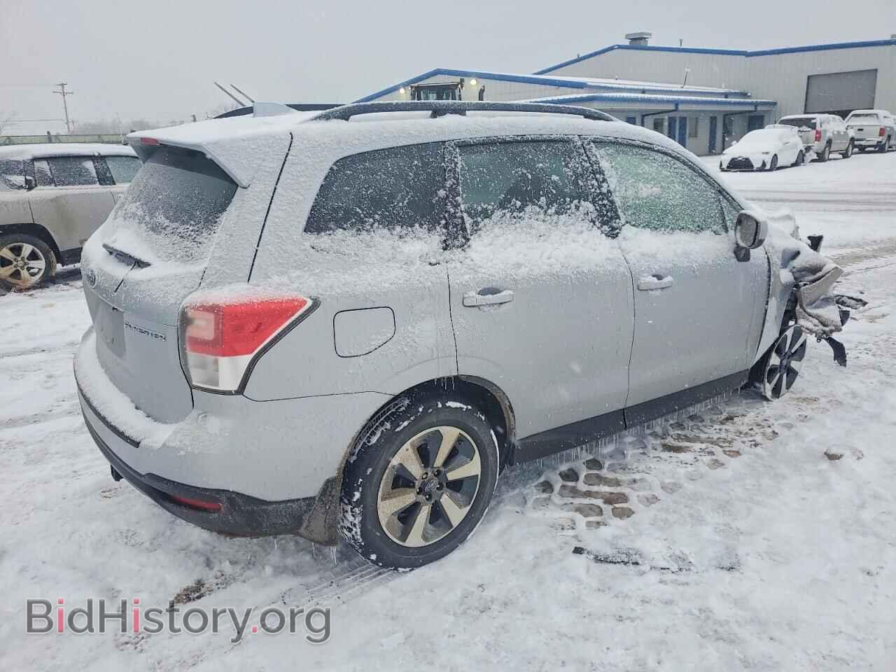 2018 SUBARU FORESTER - VIN: JF2SJAEC5JH403555 - Фото 3