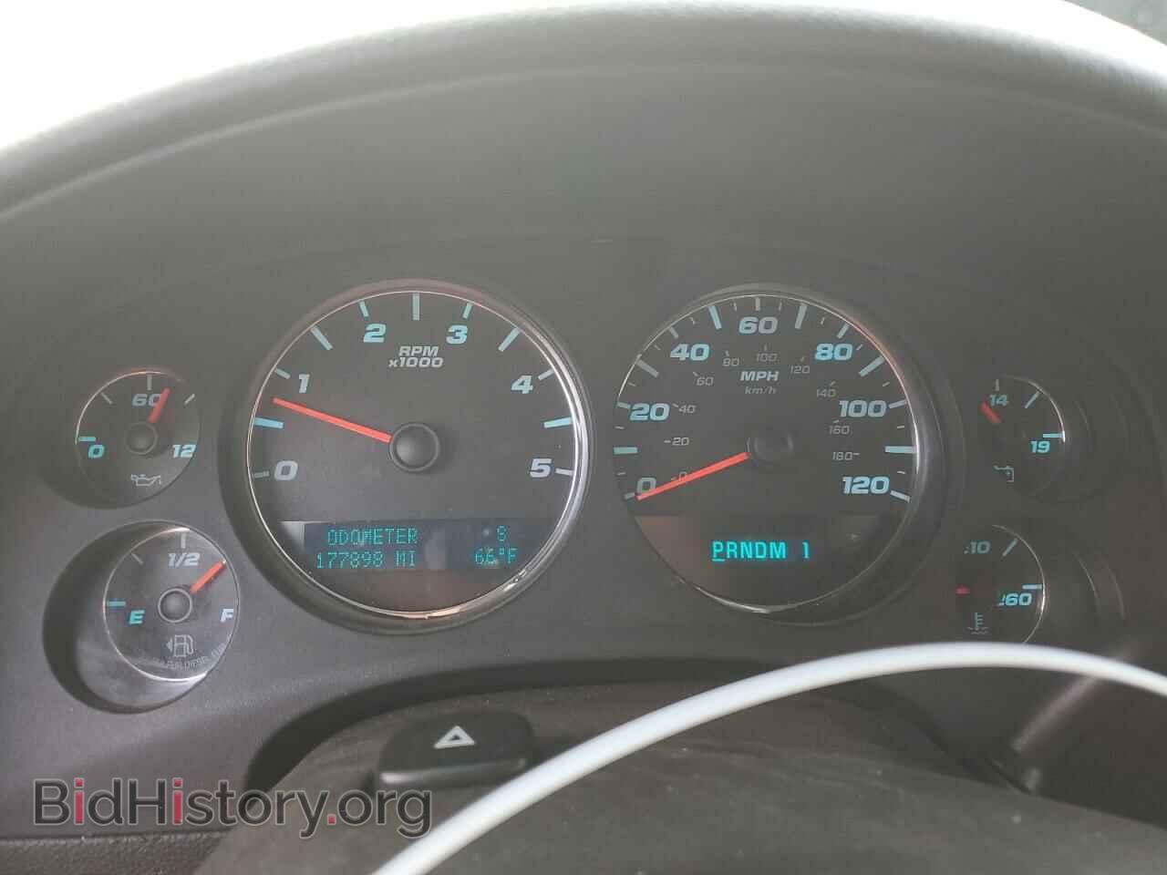 2011 GMC SIERRA - VIN: 1GT426C86BF178902 - Фото 9