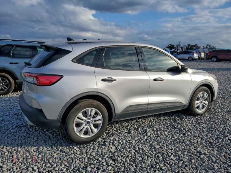 2020 Ford ESCAPE (VIN 1FMCU0F66LUA59284) — фото 3 из 13